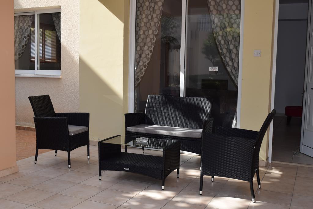 Diana Apartment Paphos Exterior photo