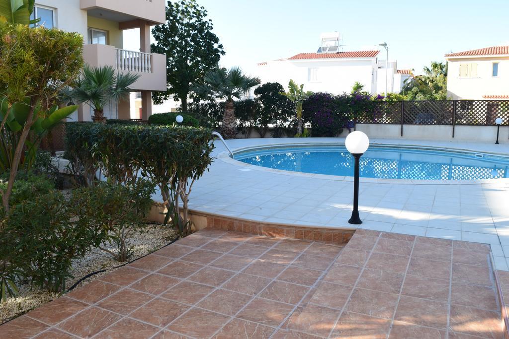 Diana Apartment Paphos Exterior photo