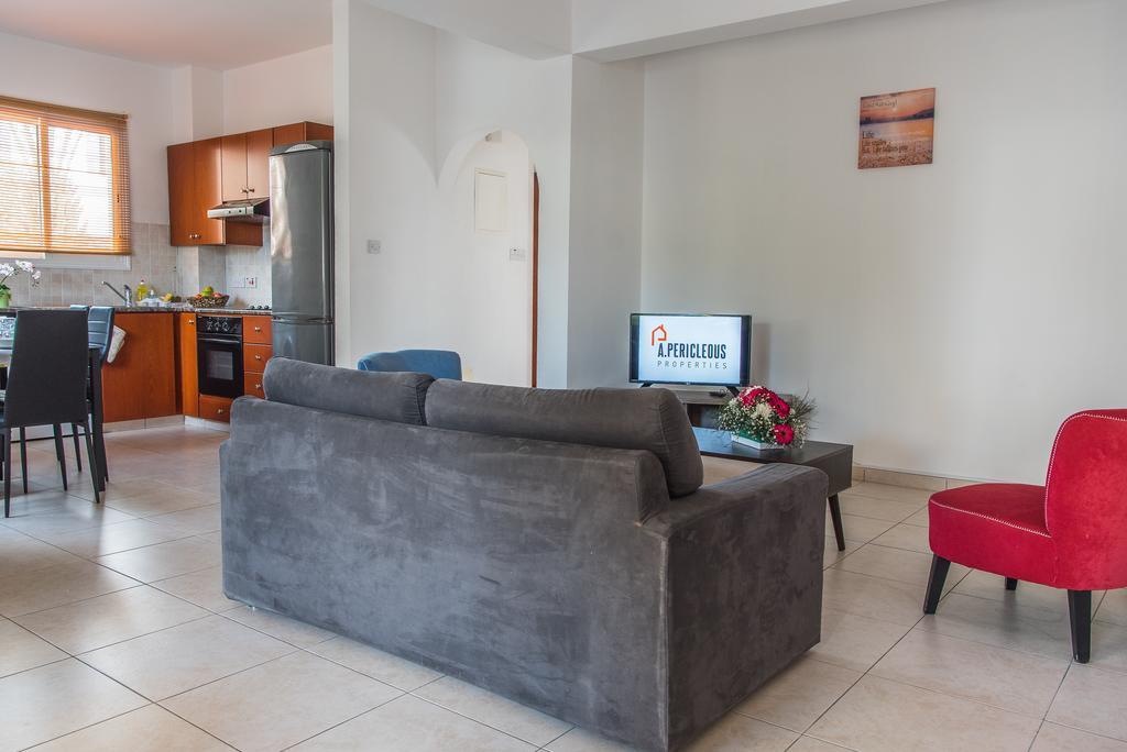 Diana Apartment Paphos Exterior photo